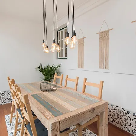 Bica Patio 3bdr Duplex By Lovelystay * Lissabon