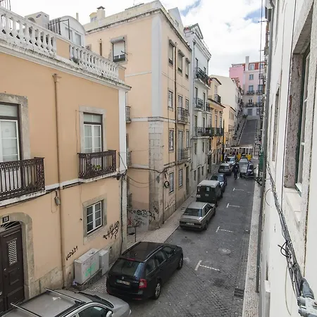 Bica Patio 3bdr Duplex By Lovelystay * Lizbona