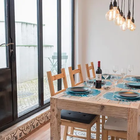 Bica Patio 3bdr Duplex By Lovelystay * Lizbona