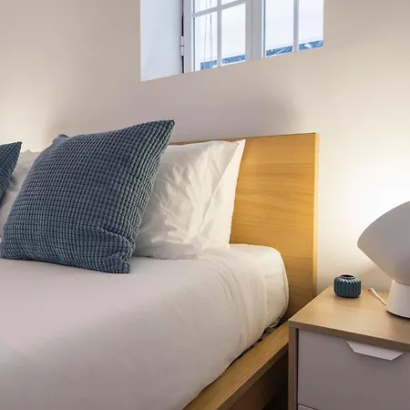 Bica Patio 3bdr Duplex By Lovelystay * Lizbona