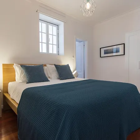 Lovelystay - Bica Patio Duplex *