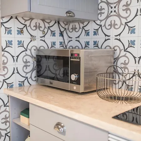 아파트 Bica Patio 3bdr Duplex By Lovelystay 리스본